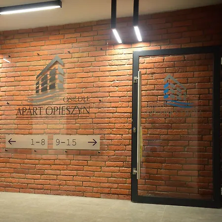 アパート Platan Opieszyn