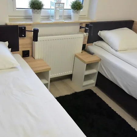 Platan Opieszyn Apartment *